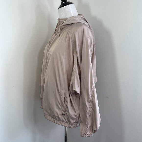 Sold - Picture 3 of 12